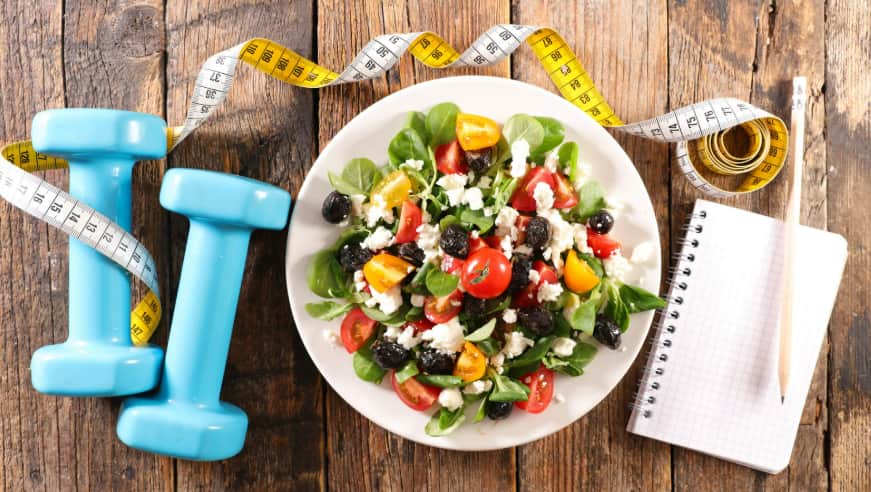 أخطاء غذائية شائعة في رمضان تؤثر على الوزن والأداء الرياضي