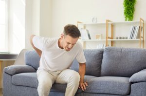 علاج تزحزح الفقرات بدون جراحة